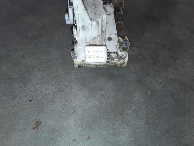 bontott FORD MONDEO II Bal első Ajtózár