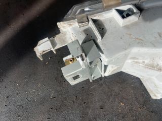 bontott FORD MONDEO II Bal Fényszóró