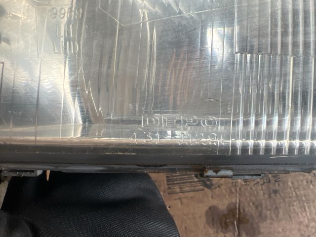 bontott FORD MONDEO II Bal Fényszóró