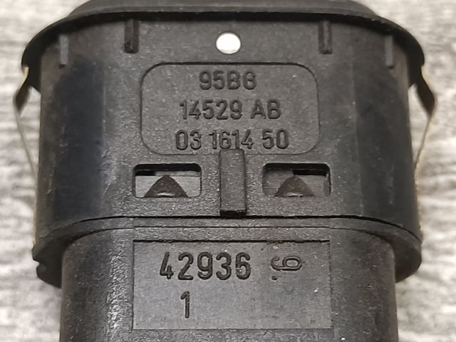 bontott FORD MONDEO II Bal hátsó Ablakemelő Kapcsoló