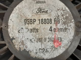 bontott FORD MONDEO II Bal hátsó Hangszóró