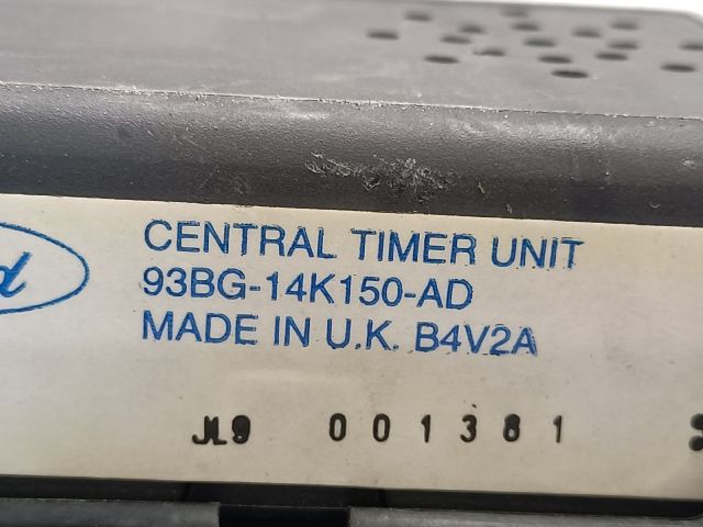 bontott FORD MONDEO II Biztosítéktábla Utastér