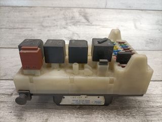 bontott FORD MONDEO II Biztosítéktábla Utastér