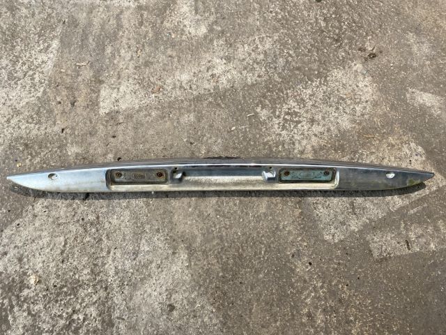 bontott FORD MONDEO II Csomagtérajtó Díszléc