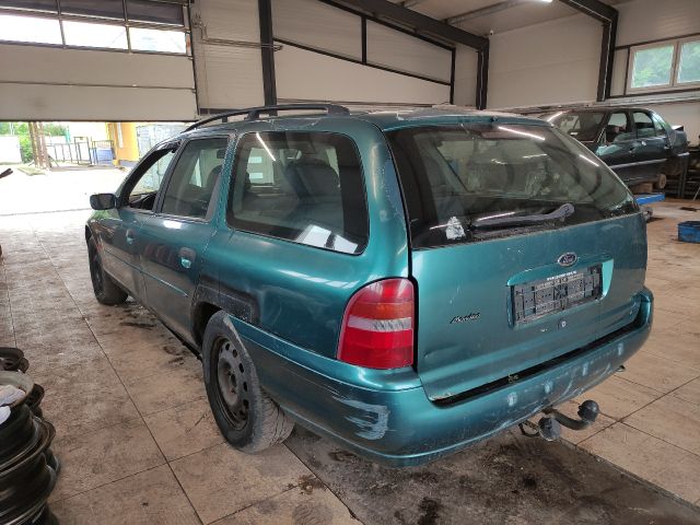 bontott FORD MONDEO II Csomagtérajtó Díszléc