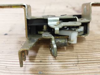 bontott FORD MONDEO II Csomagtérajtó Zárszerkezet