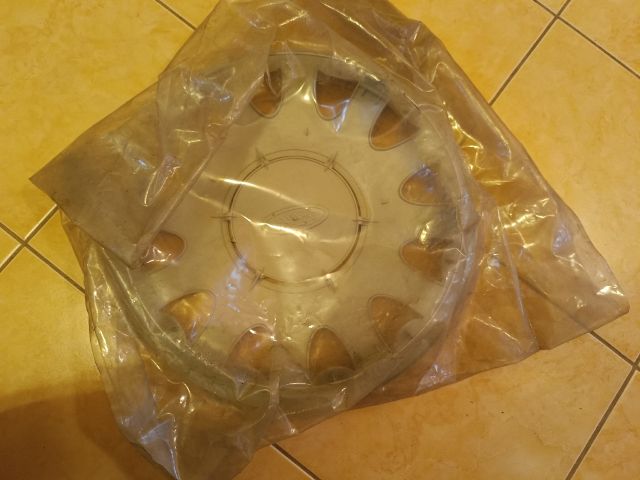 bontott FORD MONDEO II Dísztárcsa (1 db)