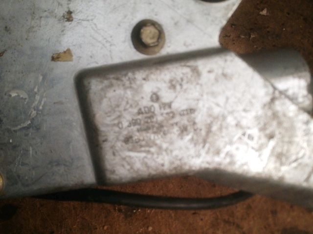 bontott FORD MONDEO II Első Ablaktörlő Motor