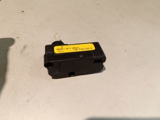 bontott FORD MONDEO II Fényszórómagasság Állító Motor (Pozíciófüggetlen)