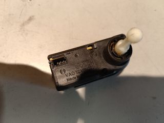 bontott FORD MONDEO II Fényszórómagasság Állító Motor (Pozíciófüggetlen)