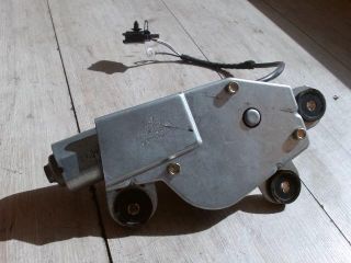 bontott FORD MONDEO II Hátsó Ablaktörlő Motor