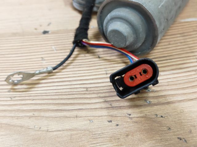 bontott FORD MONDEO II Hátsó Ablaktörlő Motor