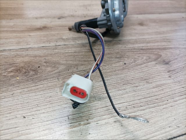 bontott FORD MONDEO II Hátsó Ablaktörlő Motor