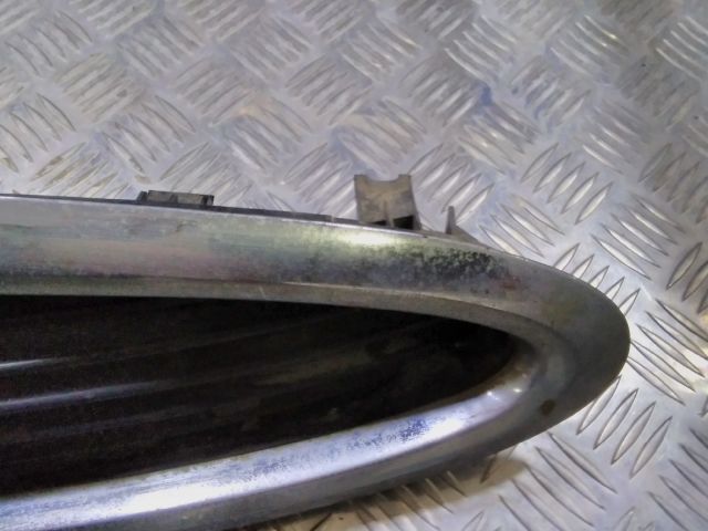 bontott FORD MONDEO II Hűtőrács