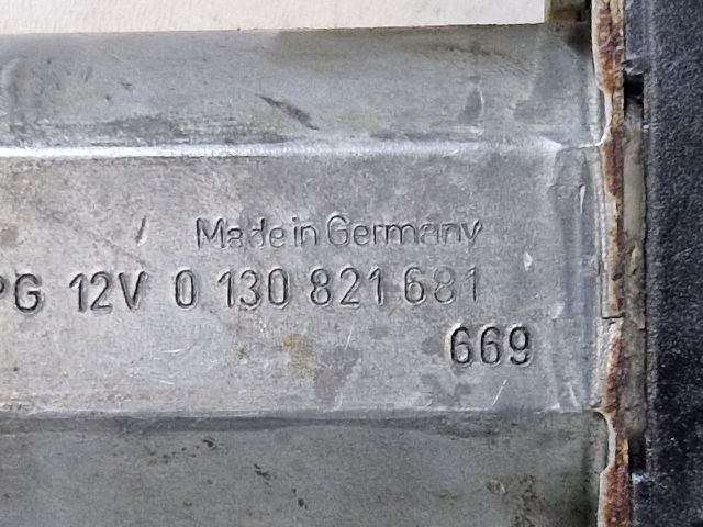 bontott FORD MONDEO II Jobb első Ablakemelő Motor