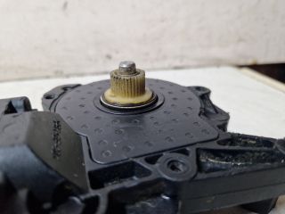 bontott FORD MONDEO II Jobb első Ablakemelő Motor