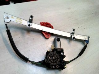 bontott FORD MONDEO II Jobb első Ablakemelő Szerkezet (Elektromos)