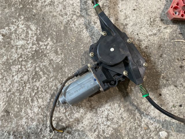 bontott FORD MONDEO II Jobb első Ablakemelő Szerkezet (Elektromos)