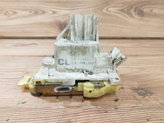 bontott FORD MONDEO II Jobb első Ajtózár