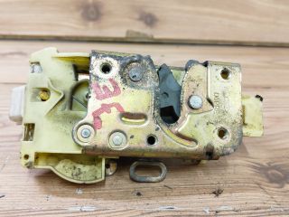 bontott FORD MONDEO II Jobb első Ajtózár