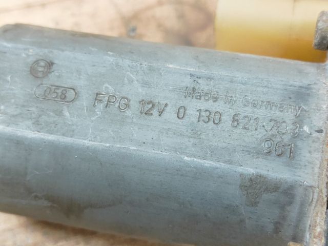 bontott FORD MONDEO II Jobb hátsó Ablakemelő Szerkezet (Elektromos)