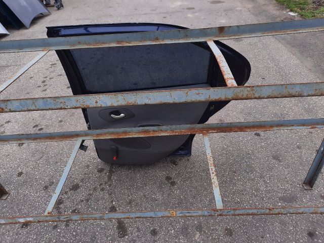 bontott FORD MONDEO II Jobb hátsó Ajtó (Részeivel)