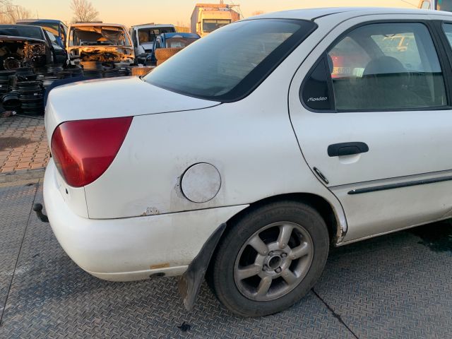 bontott FORD MONDEO II Jobb hátsó Ajtó (Üres lemez)