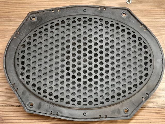 bontott FORD MONDEO II Jobb hátsó Hangszóró