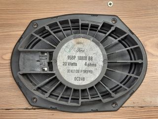 bontott FORD MONDEO II Jobb hátsó Hangszóró