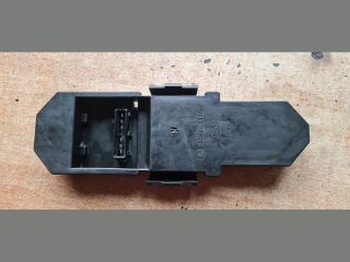 bontott FORD MONDEO II Jobb Hátsó Lámpa Foglalat