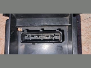 bontott FORD MONDEO II Jobb Hátsó Lámpa Foglalat