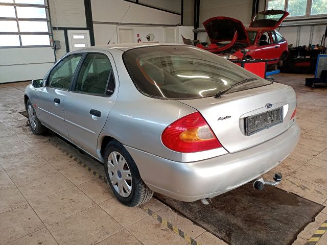 bontott FORD MONDEO II Jobb Hátsó Lámpa