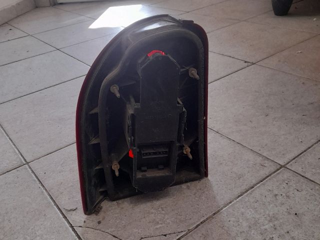 bontott FORD MONDEO II Jobb Külső Hátsó Lámpa