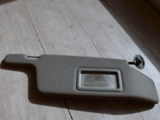 bontott FORD MONDEO II Jobb Napellenző