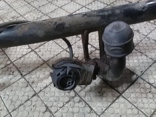 bontott FORD MONDEO II Vonóhorog