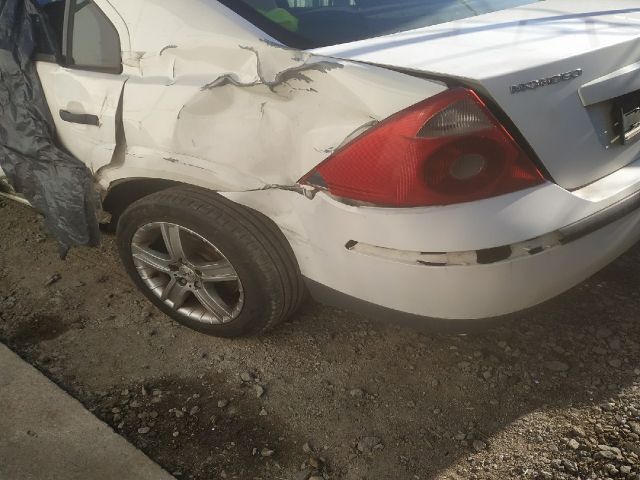 bontott FORD MONDEO III Bal első Féknyereg Munkahengerrel