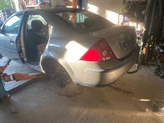 bontott FORD MONDEO III Bal Féltengely
