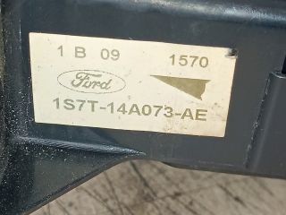 bontott FORD MONDEO III Biztosítéktábla Motortér