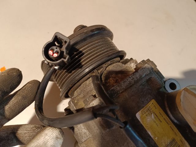 bontott FORD MONDEO III Klímakompresszor