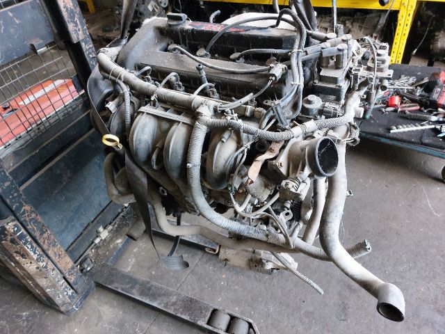 bontott FORD MONDEO III Komplett Motor (Segédberendezésekkel)