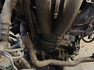 bontott FORD MONDEO III Motor (Fűzött blokk hengerfejjel)