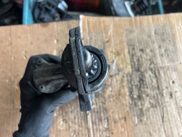 bontott FORD MONDEO III Önindító