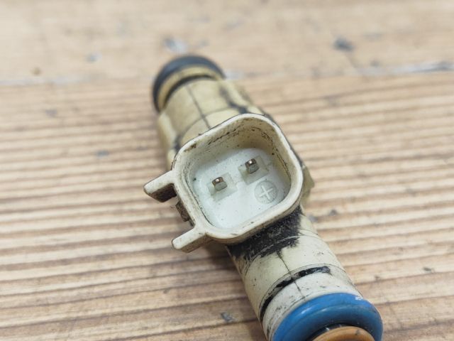 bontott FORD MONDEO III Porlasztó (1 db)