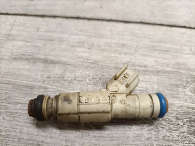 bontott FORD MONDEO III Porlasztó (1 db)