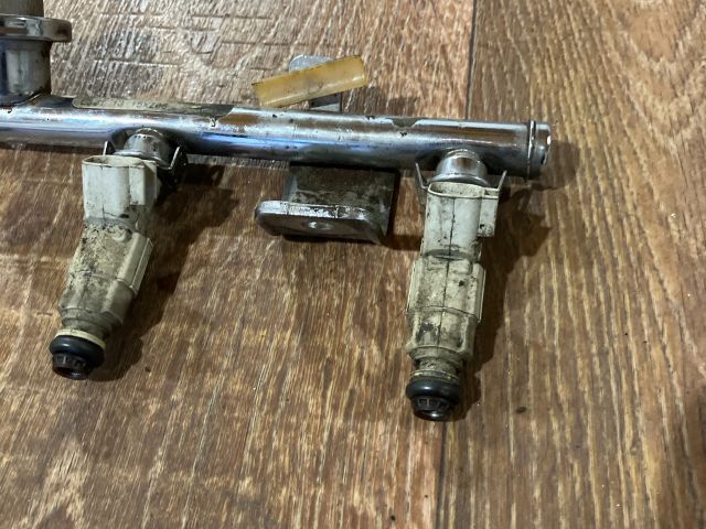 bontott FORD MONDEO III Porlasztó Sor / Híd