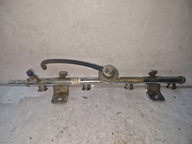 bontott FORD MONDEO III Porlasztó Sor / Híd