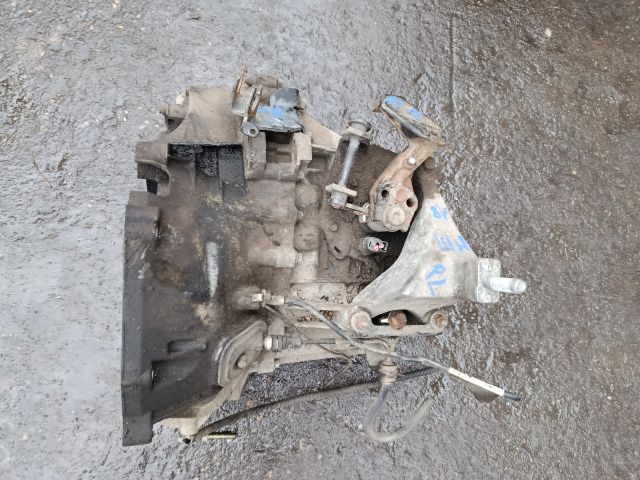 bontott FORD MONDEO III Váltó (Mechanikus)