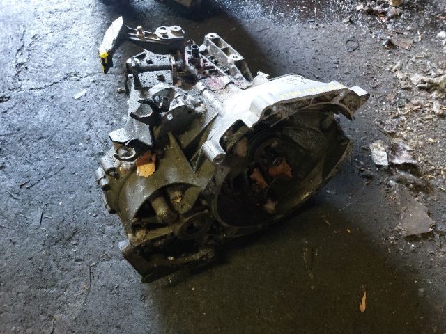 bontott FORD MONDEO III Váltó (Mechanikus)