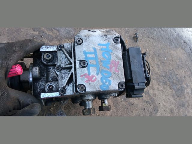 bontott FORD MONDEO III Adagoló