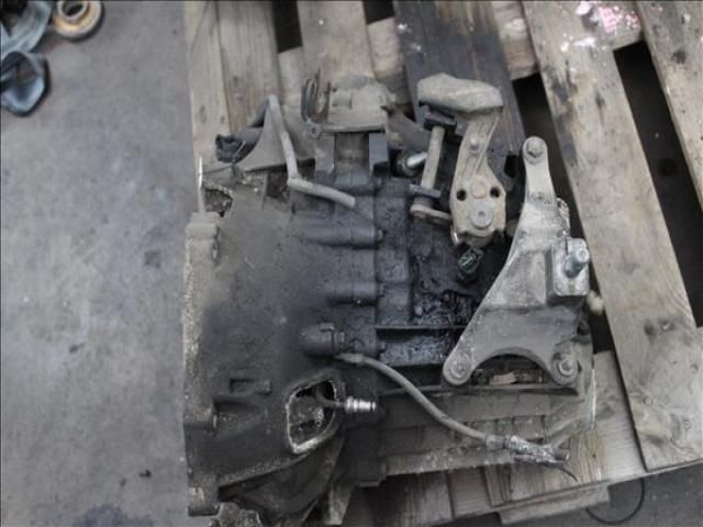 bontott FORD MONDEO III Váltó (Mechanikus)